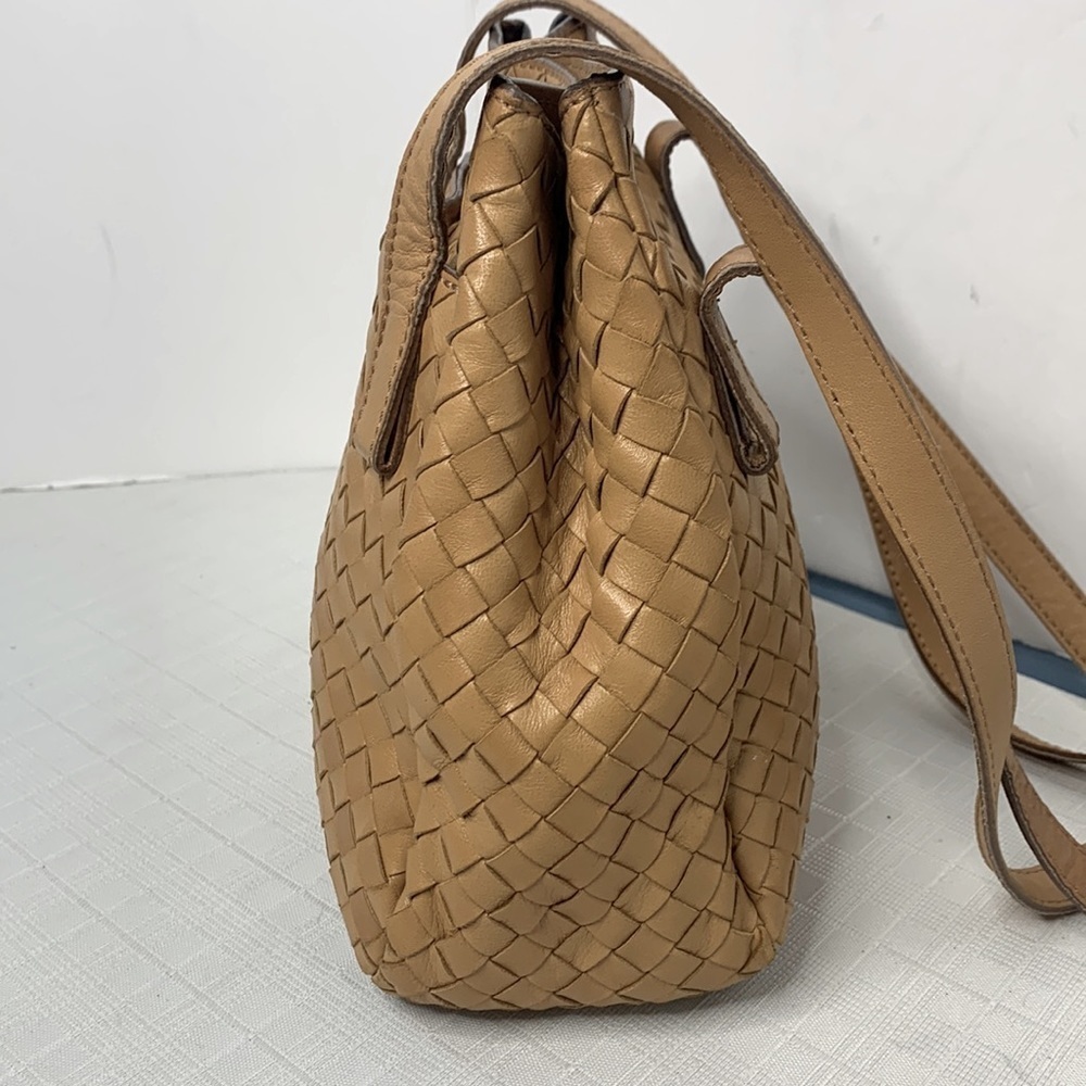 Bottega Veneta Intrecciato woven bag - Picture 4 of 14
